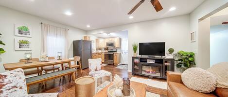 House (3 Bedrooms) | Front of property