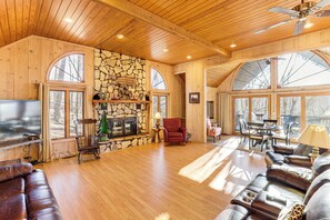 House (4 Bedrooms) | Front of property - 2 Mi to Ski Slopes! Mtn-view Home in Mars Hill (Mars Hill)
