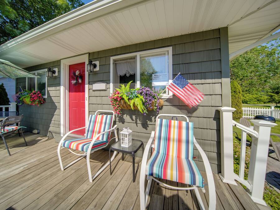 House (2 Bedrooms) | Front of property