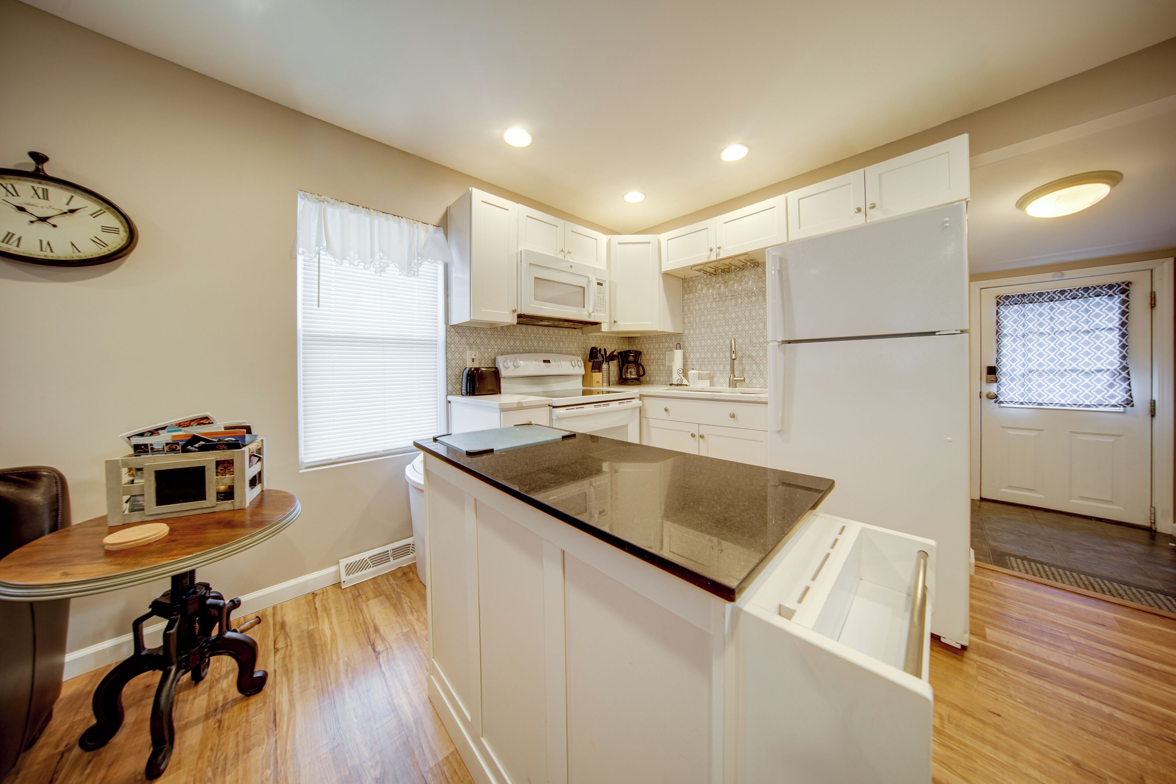 المنشأة من الداخل