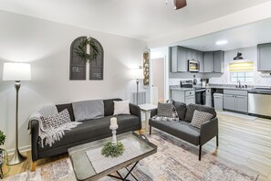 House (3 Bedrooms) | Interior - 1 Mi to Lake Hamilton! Newly Remodeled Family Home (Hot Springs)