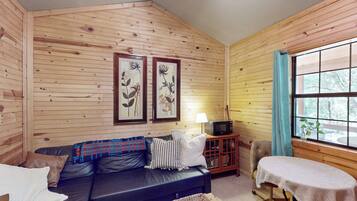 House (1 Bedroom) | Interior