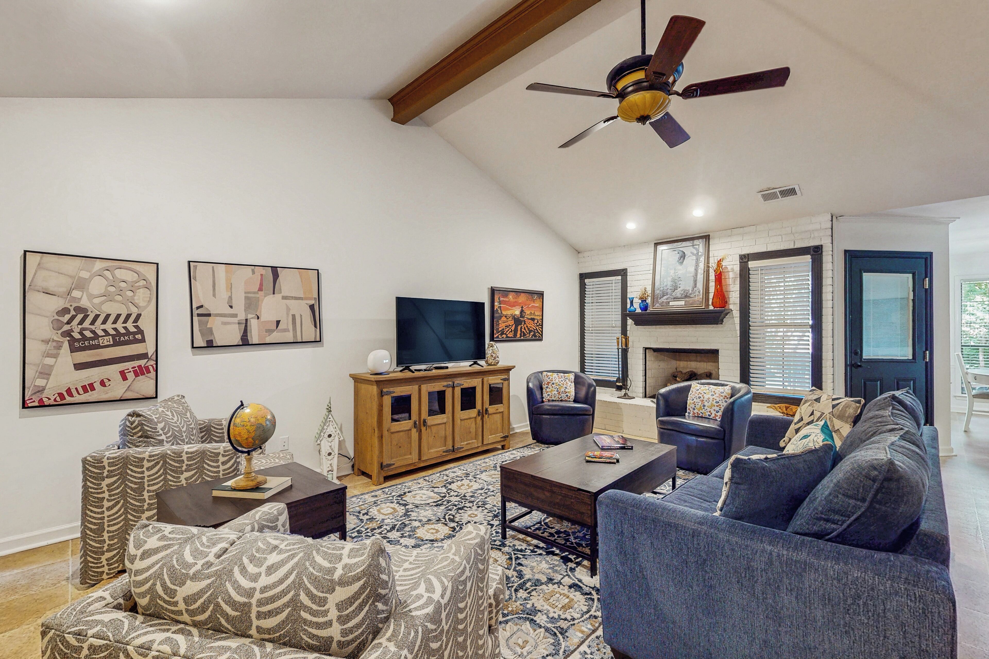 House (3 Bedrooms) | Interior
