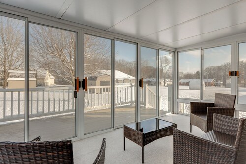 Boat, Hike & Fish: All-season Liberty Home w/ Yard