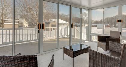 Boat, Hike & Fish: All-season Liberty Home w/ Yard