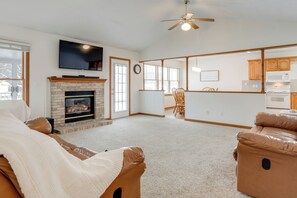 Interior - Boat, Hike & Fish: All-season Liberty Home w/ Yard (Liberty)