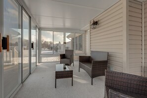 Interior - Boat, Hike & Fish: All-season Liberty Home w/ Yard (Liberty)