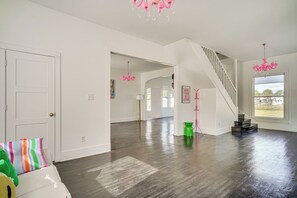 منزل (3 Bedrooms) | المنشأة من الداخل