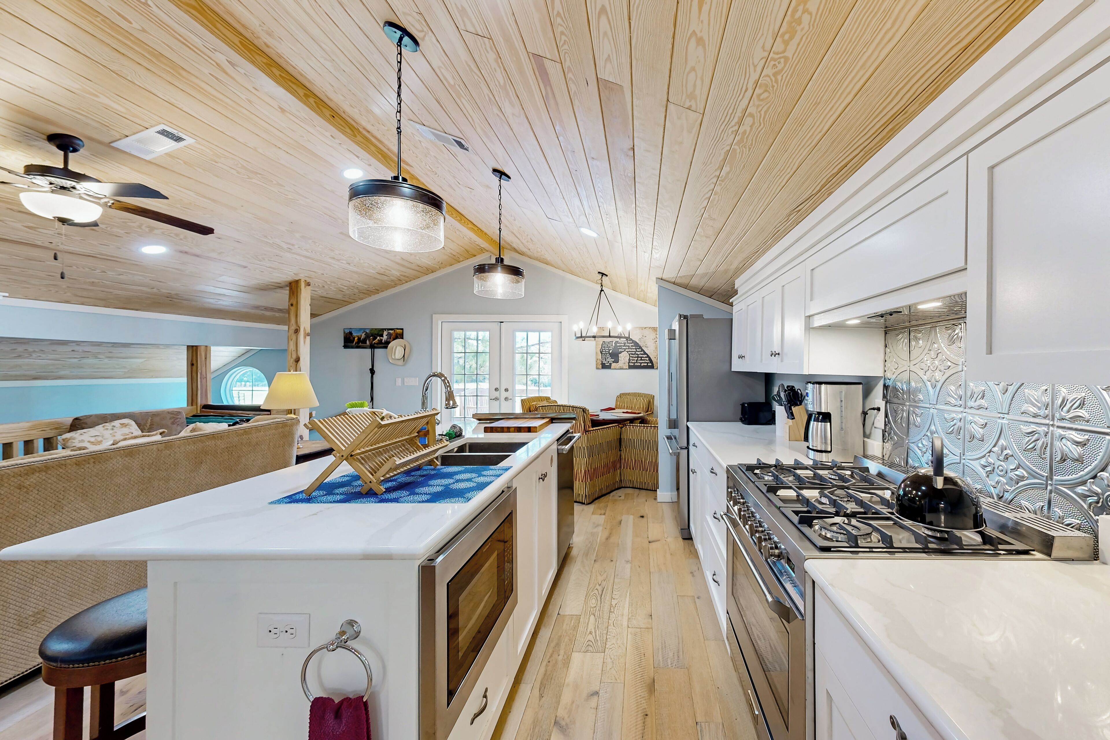 Apartment (1 Bedroom) | Interior