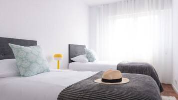 2 bedrooms, WiFi, bed sheets