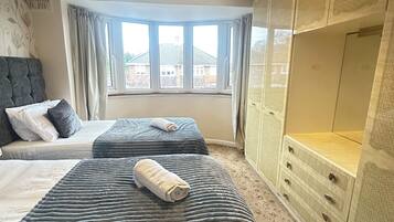 Shared Dormitory, 4 Bedrooms | 4 bedrooms