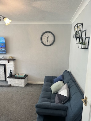 Yhteismajoitus, 4 makuuhuonetta | Oleskelualue