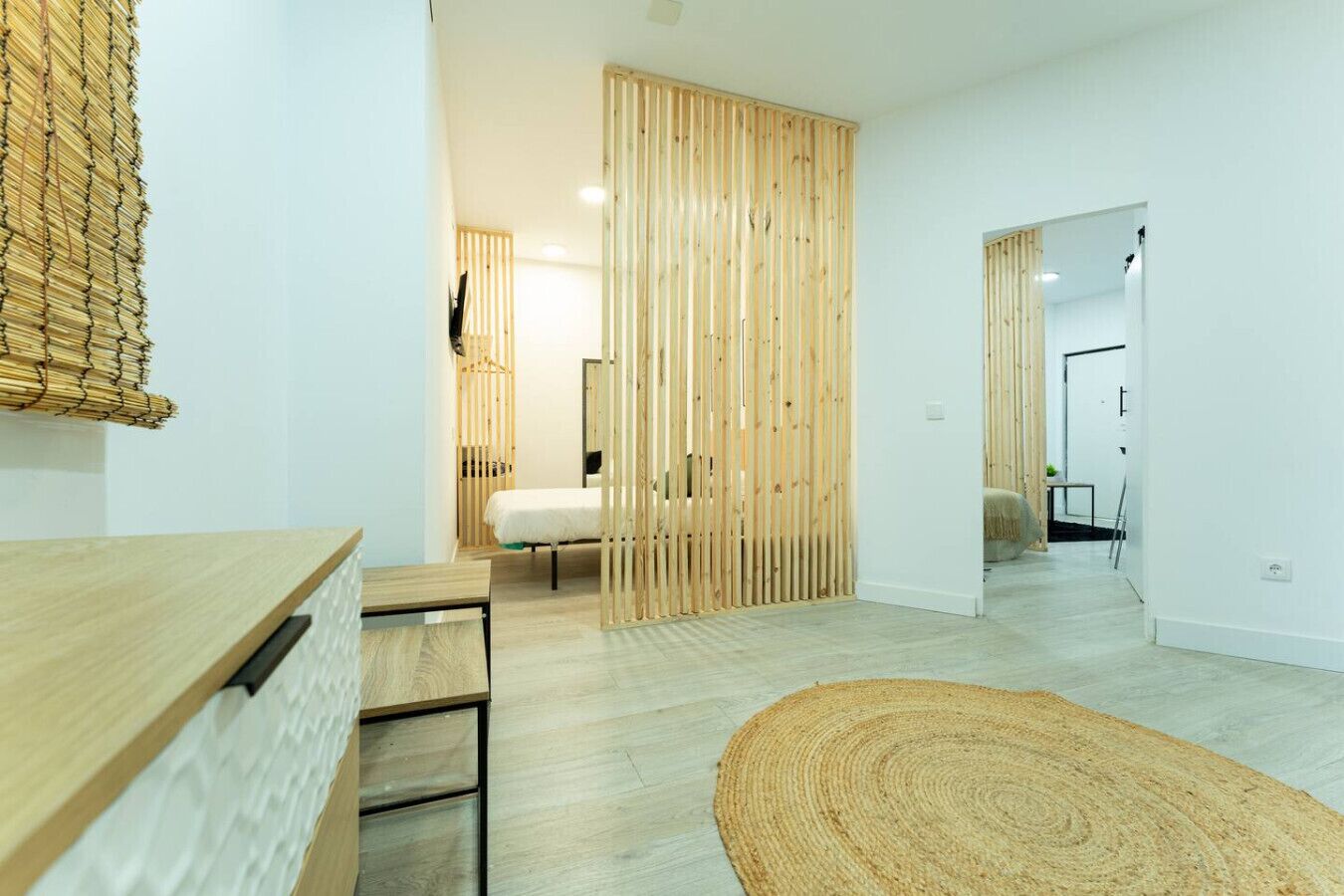 Skrivbord, wi-fi och sängkläder