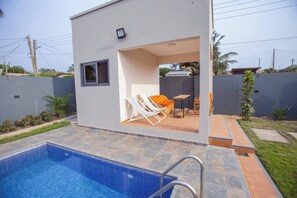 บ้านพัก, 2 ห้องนอน, พร้อมสิ่งอำนวยความสะดวกสำหรับผู้พิการ | สระว่ายน้ำ | สระว่ายน้ำกลางแจ้ง