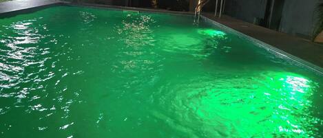 Casa, 2 habitaciones, accesible para personas con discapacidad | Piscina | Una piscina al aire libre