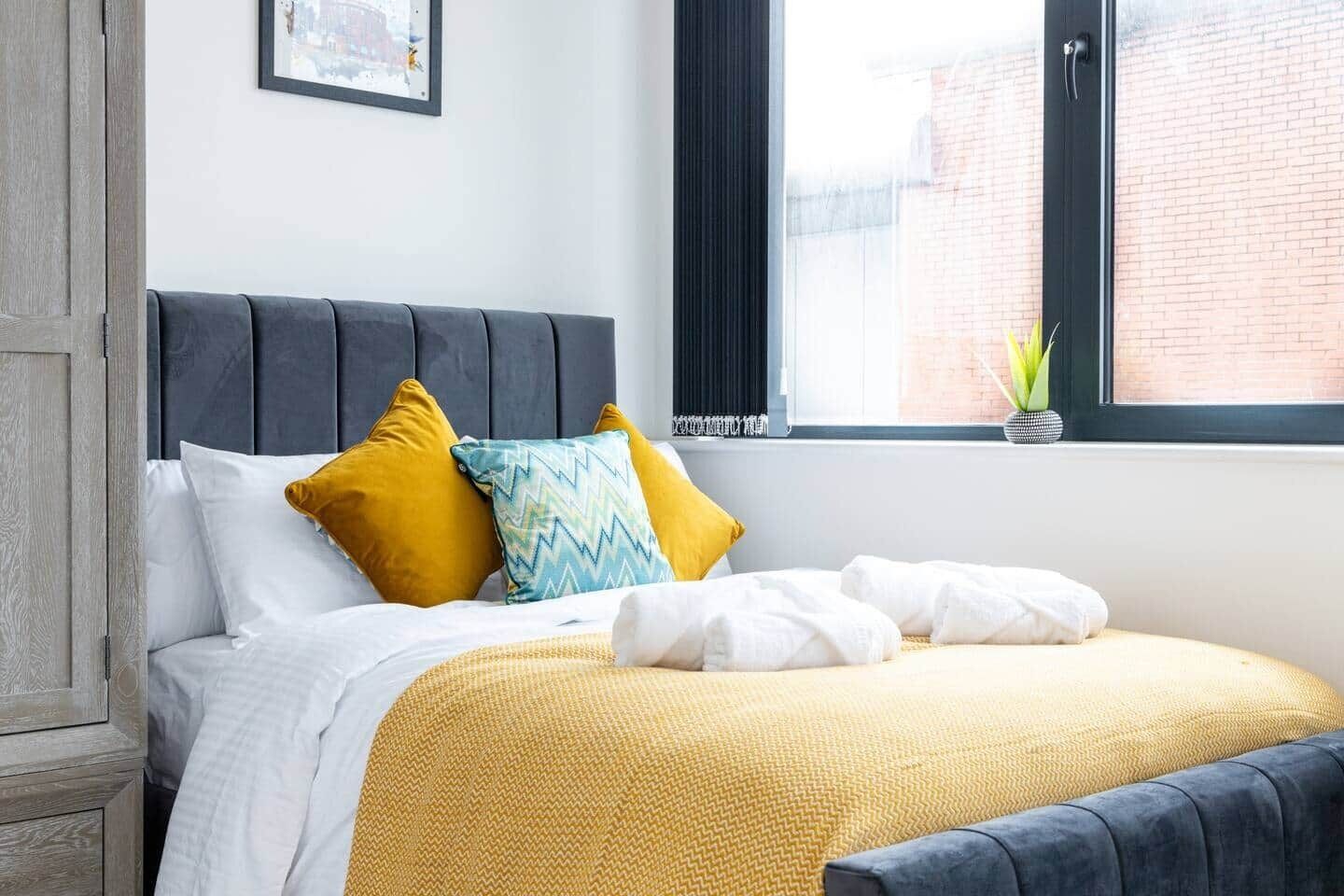 Strykjärn/strykbräda, wi-fi och sängkläder