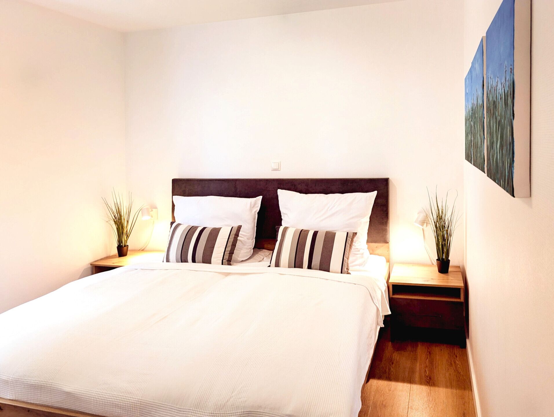 Een strijkplank/strijkijzer, gratis wifi