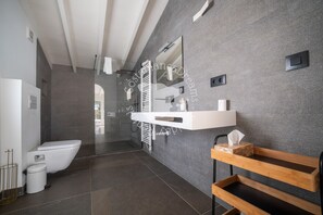Shower, hair dryer, towels - CostaBlancaDreams - Finca Pedramala in Benissa (Benissa)