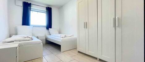 Free WiFi, bed sheets