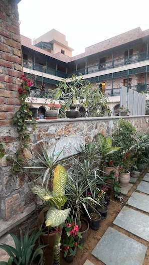 Property grounds - First Courtyard (Mandawa)