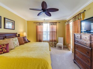 3 habitaciones, escritorio, wifi gratis y ropa de cama 