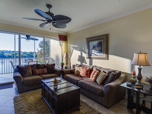 TV - Welcome to Carefree in Calysle in Bonital Springs1 (Bonita Springs)