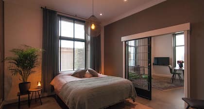 Soothing 1-bedroom luxury studio in charming Zeddam perfect for getaway.