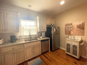 Coffee/tea maker, fridge, microwave, oven - Whispering Pines Cottage–Peaceful Fort Morgan Retreat | Pool | Close to Beach (Gulf Shores)