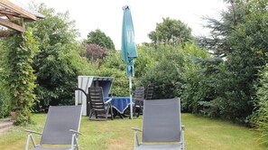Property grounds - Feel-good double room with outdoor area - Only 300 m from the beach (Cuxhaven)