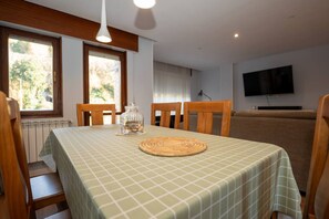 Dining - Apartamento acogedor en el centro de Somo (Somo)