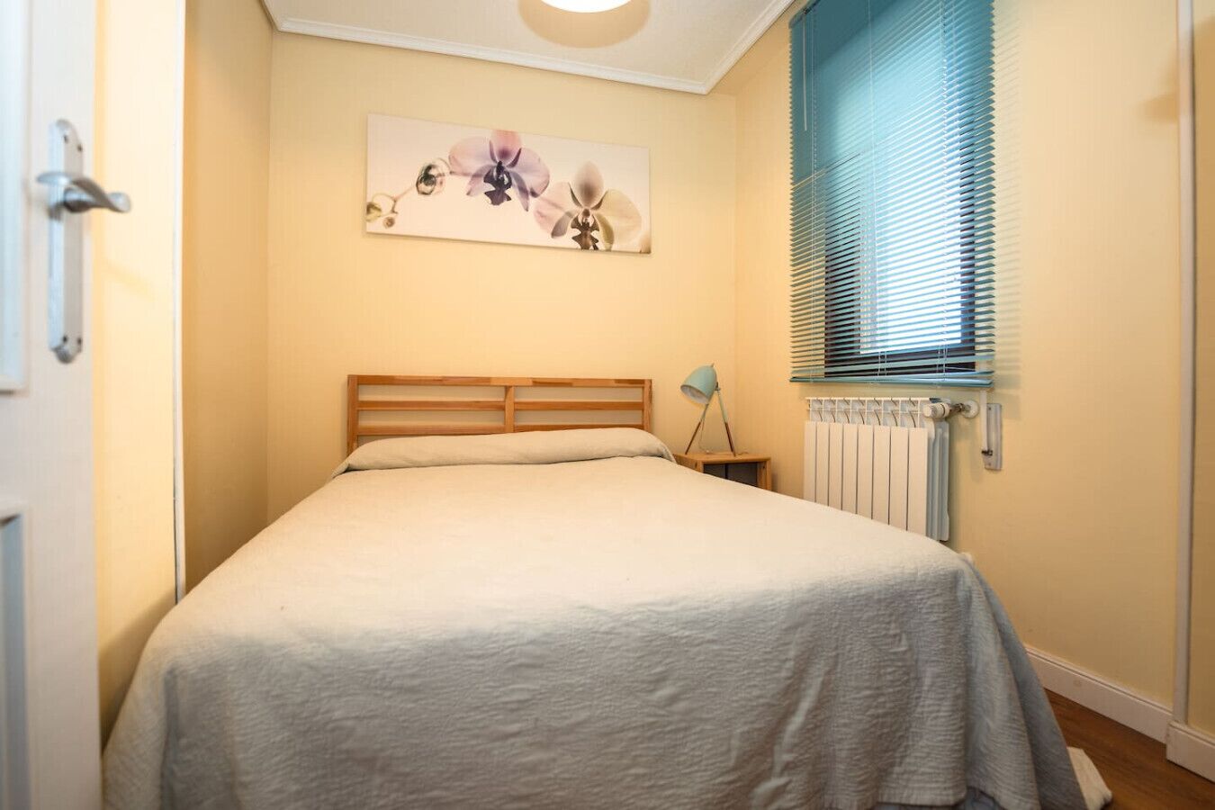 WiFi、ベッドシーツ