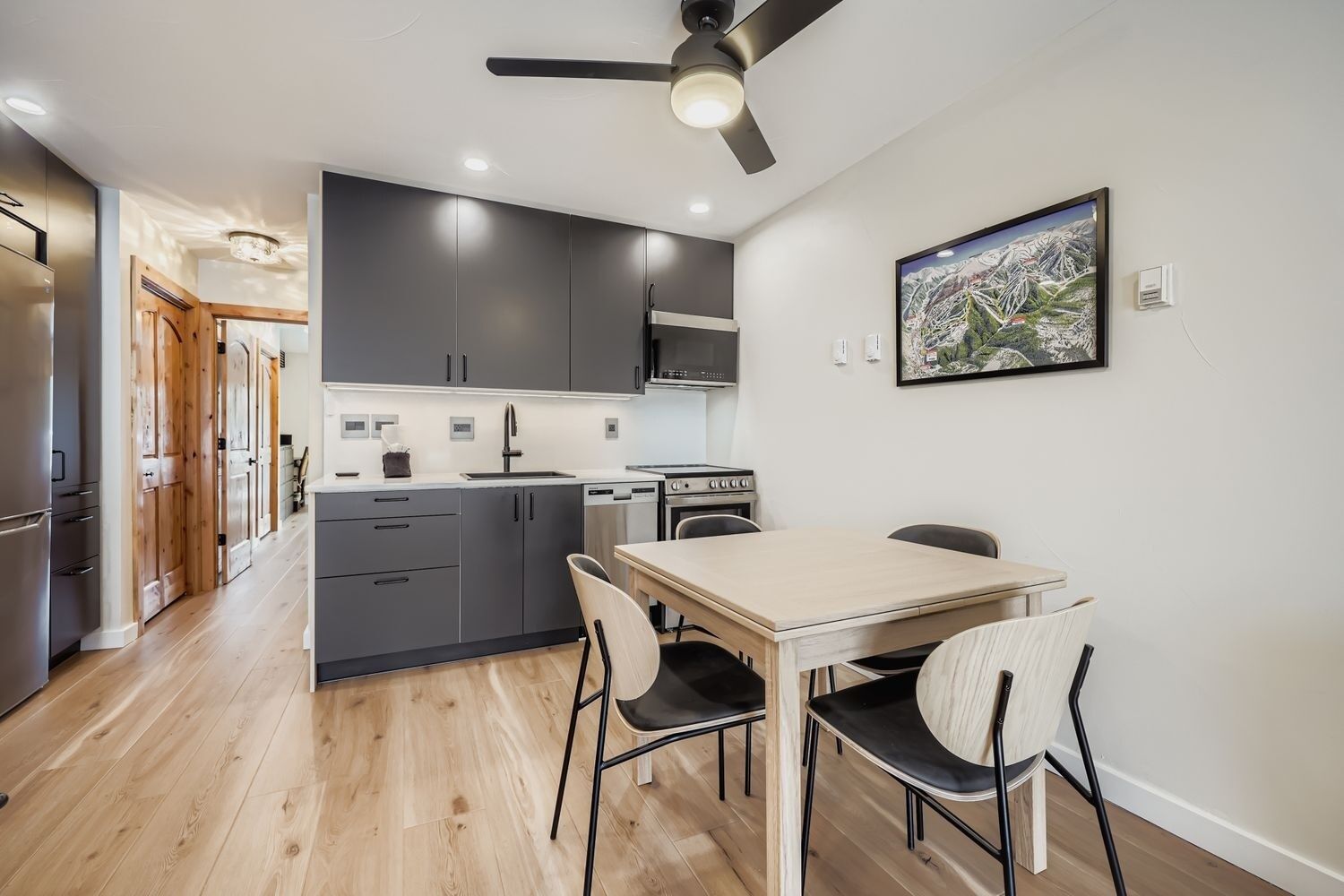 Condo, 1 Bedroom | Dining