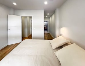 2 chambres, bureau, Wi-Fi, literie fournie