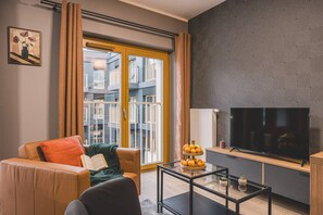 TV - Peaceful Courtyard Studio Close to Brda River (Bydgoszcz)