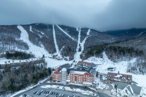 Condo, 2 phòng ngủ | Ngoại thất