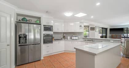 Lake Cathie Oasis - 32 Bounty Avenue : 4 BR, 2.5 BA House in Lake Cathie , Sleeps 8