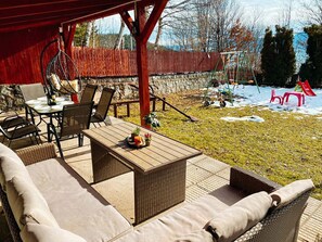 Outdoor dining - Cavljak Retreat, Sarajevo (Sarajevo)