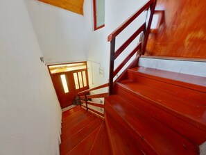 Casa, 4 habitaciones, para fumadores, balcón | Interior