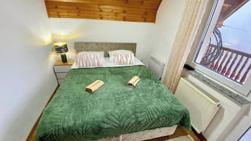 Nhà, 4 phòng ngủ, hút thuốc, ban công | 4 phòng ngủ