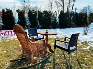 Hus - 4 sovrum - rökare - balkong | Restaurang utomhus