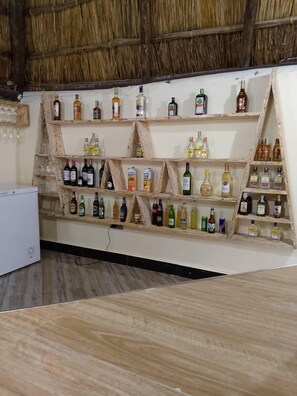 Bar (in der Unterkunft)