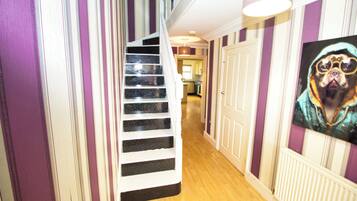 Hus, 3 soverom, terrasse, hageutsikt | Innvendig