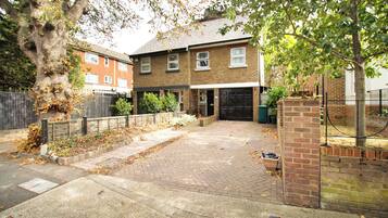 House, 3 Bedrooms, Patio, Garden View | Exterior