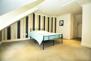 Casa, 3 quartos, varanda, vista para o jardim | 3 quartos