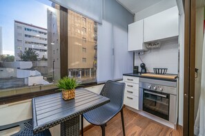 Interior - Studio 'Zizas House' with Wi-Fi and Air Conditioning (Portimão)