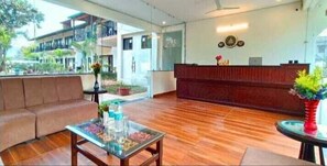 Front of property - Hotel Leela Villas (Ramnagar)