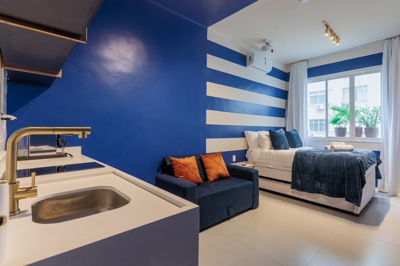 Luksusleilighet, kjøkken, ved stranden | Blendingsgardiner, strykejern/-brett og wi-fi (inkludert)