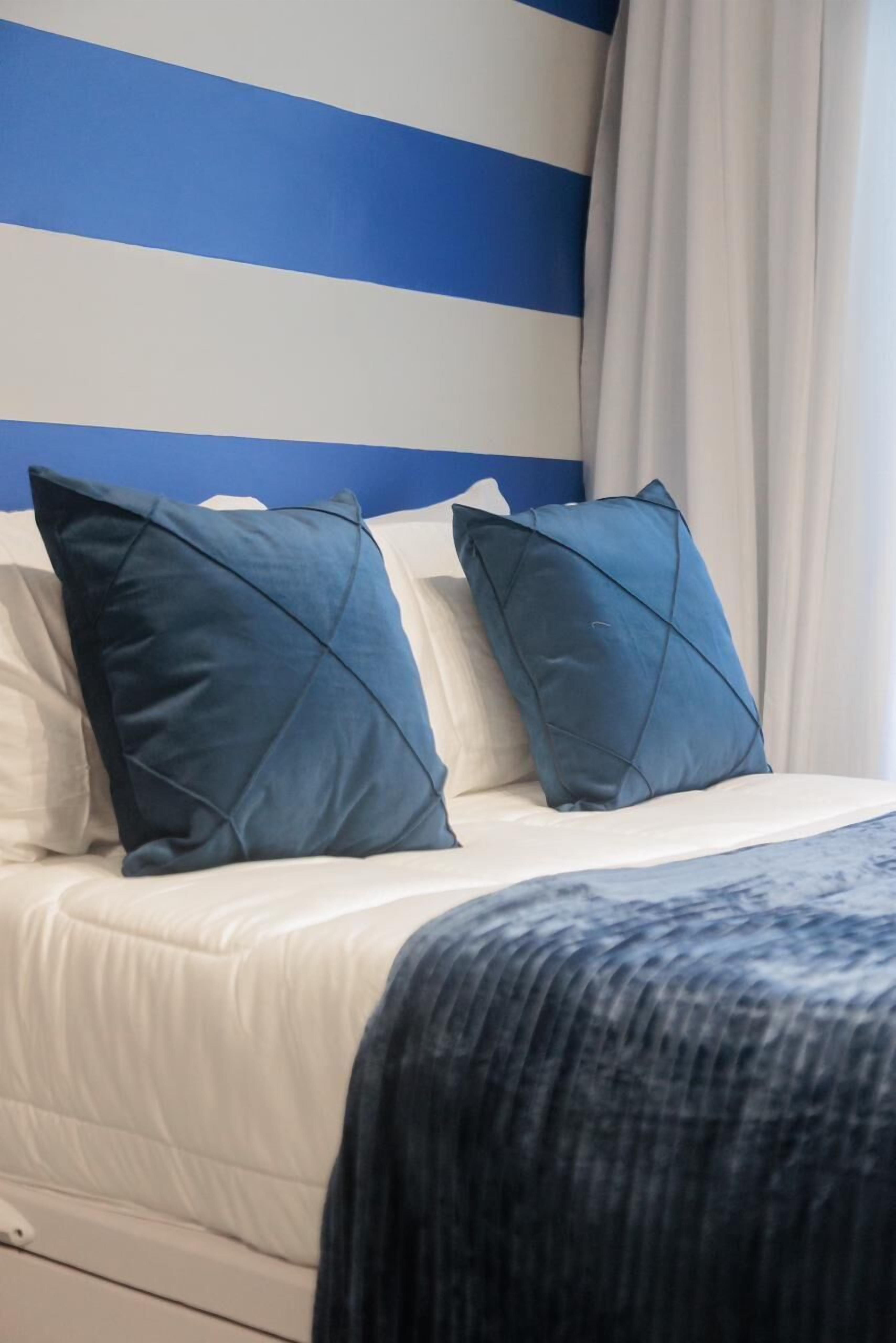 Luksushuoneisto, keittiö, rannalla | Egyptinpuuvillaiset lakanat, ylelliset vuodevaatteet