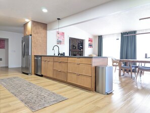 Interior - Modern 4-bedroom pool home in the heart of Fruit Cove (Jacksonville)