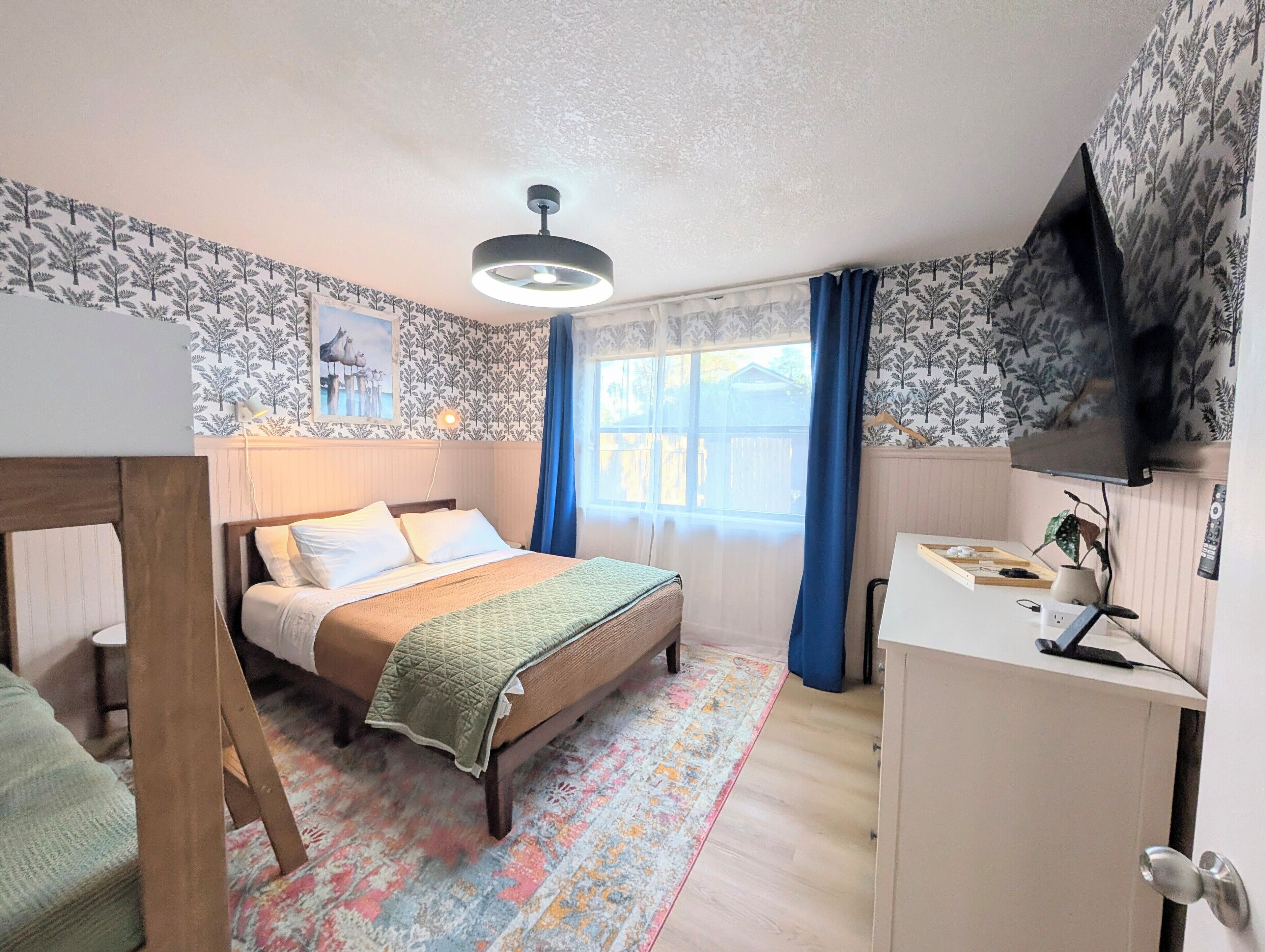 Bügeleisen/Bügelbrett, WLAN, Bettwäsche